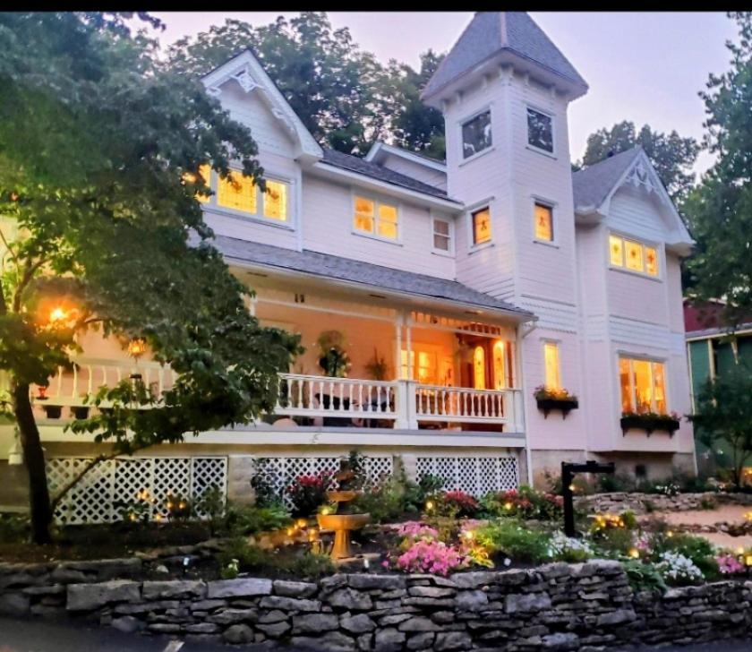 Inn At Rose Hall Eureka Springs Eksteriør billede